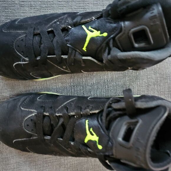 Nike Air Jordan Women's Electric Green 6 Retro Shoes Size 8.5 - Picture 5 of 15